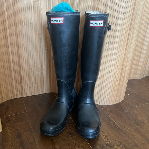 Hunter Women’s Original Tall Rainboots - Picture 1 of 5